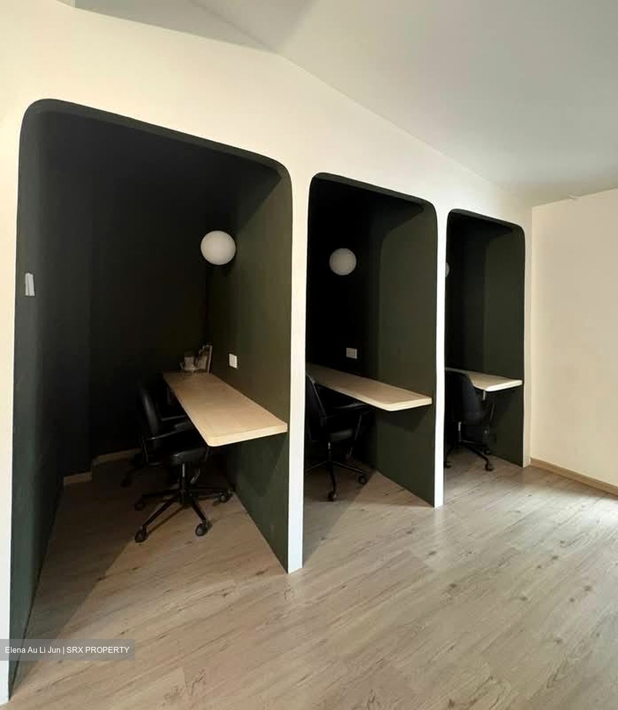 Jalan Klapa (D7), Office #582078531